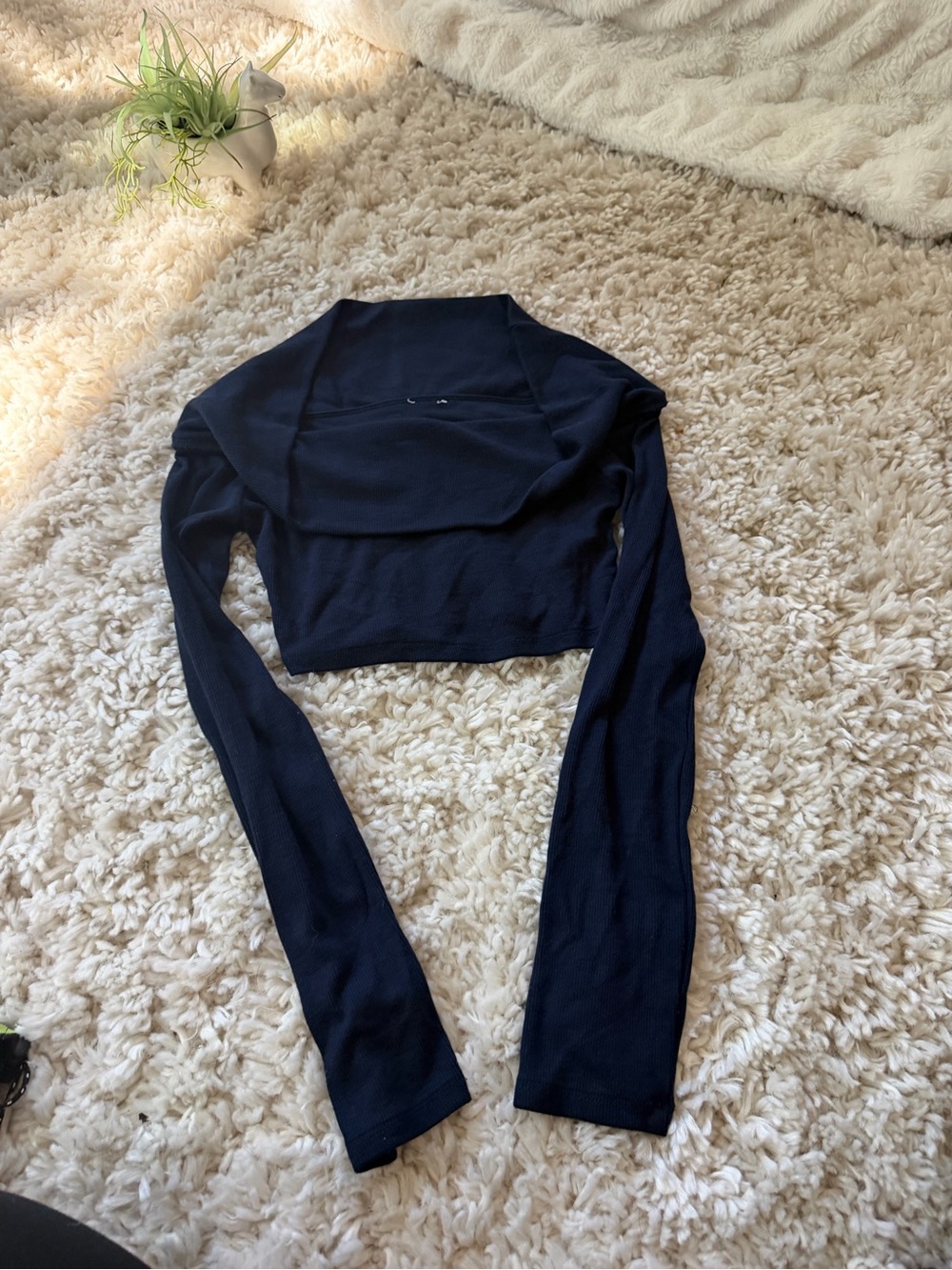 Black Long-Sleeve Cropped off shoulder fall Top with Wide Foldover Neckline